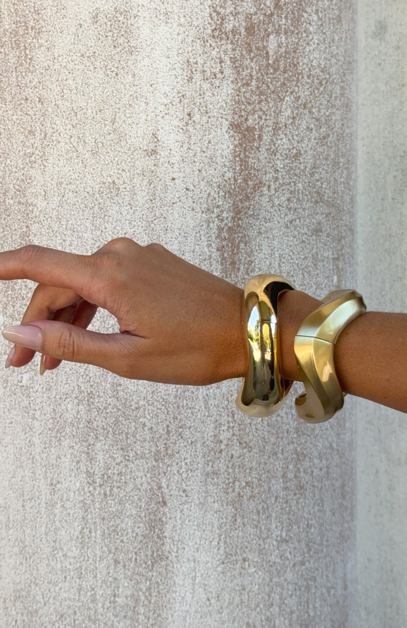White Fox Miller Bracelet Set Gold