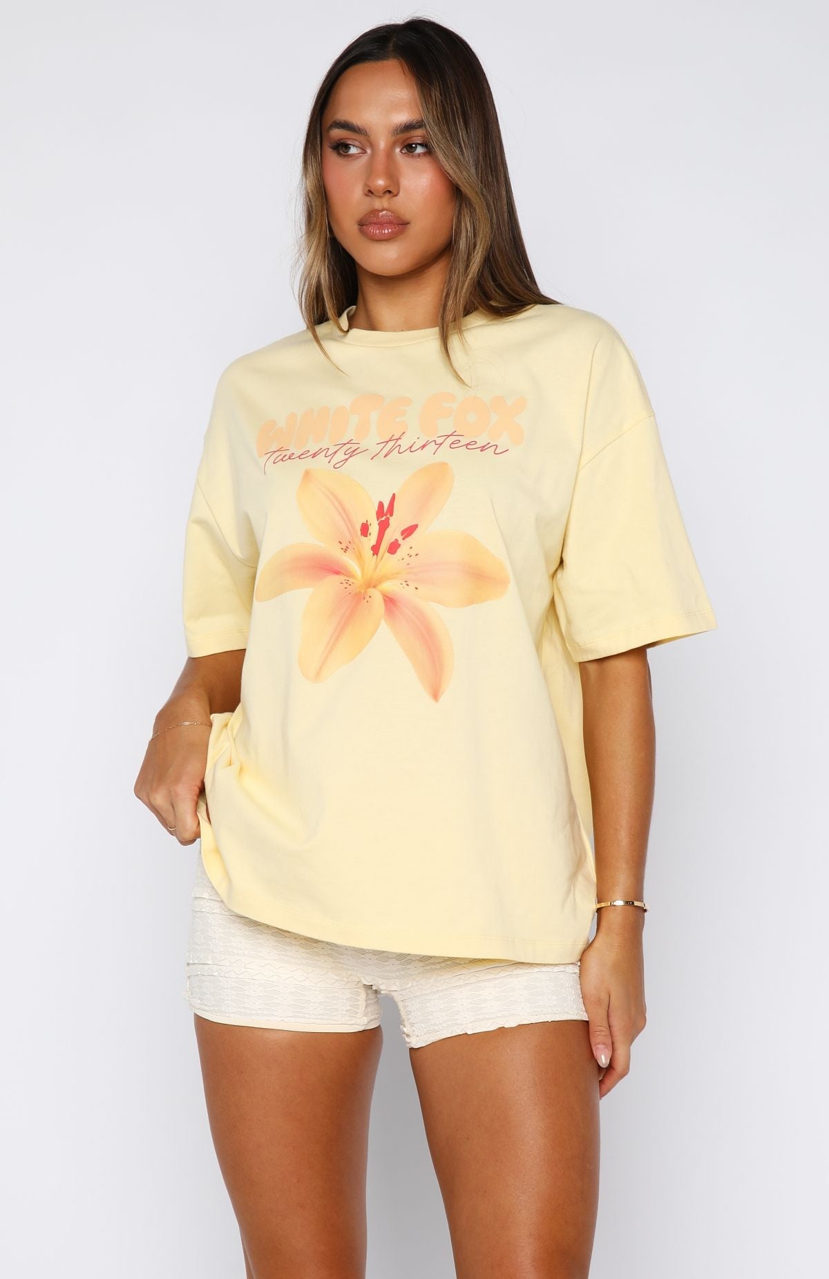 White Fox Got That Glow Oversized Tee Lemon