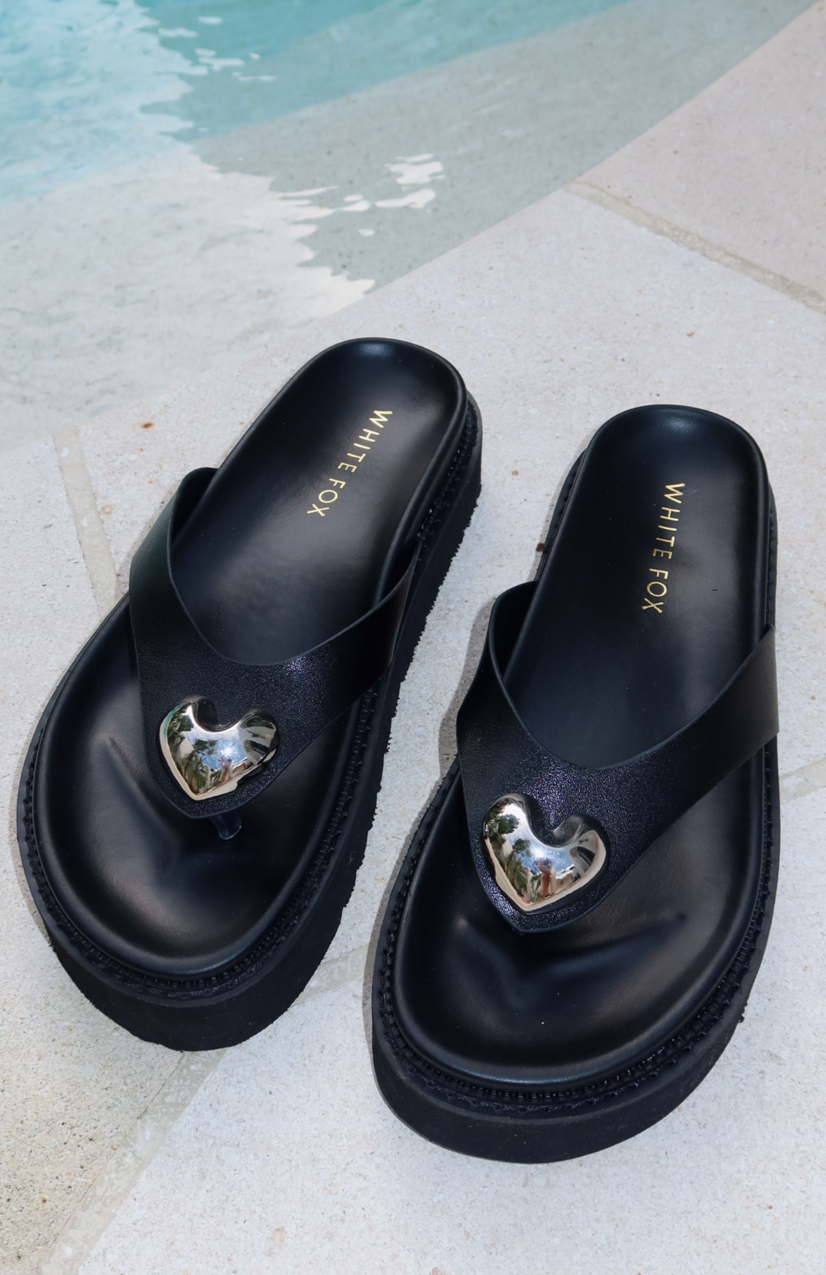 White Fox Julijana Sandals Black