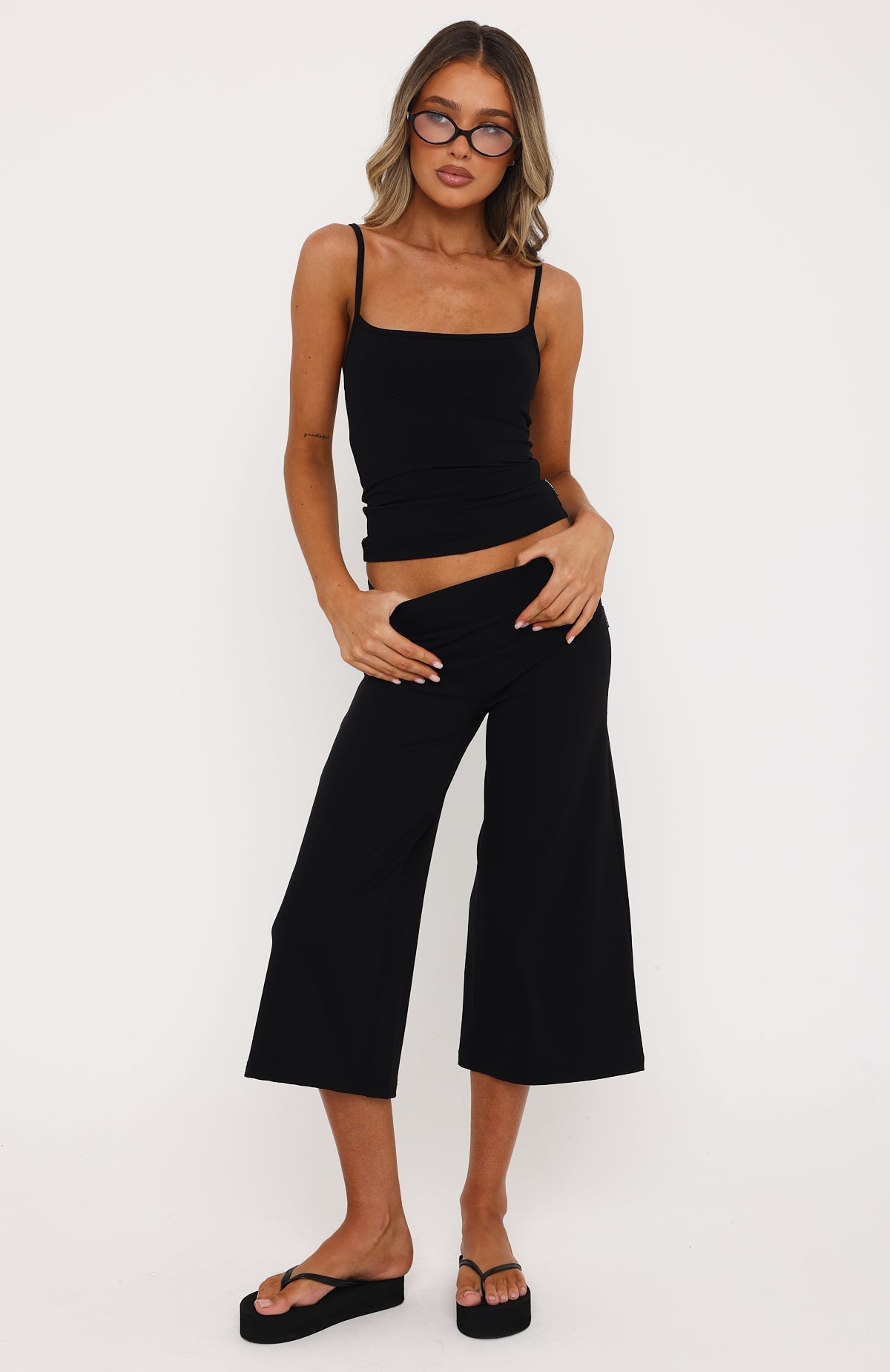 White Fox Can't Go Wrong Wide Leg Capri Black