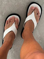 White Fox Juniper Sandals Bone