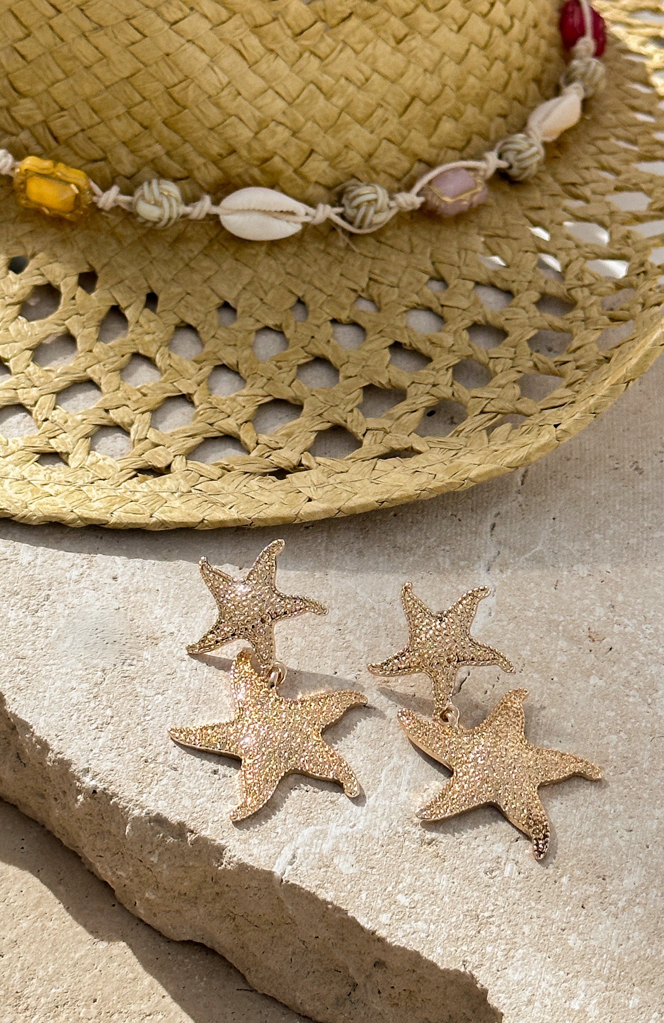 White Fox Loreta Earrings Gold