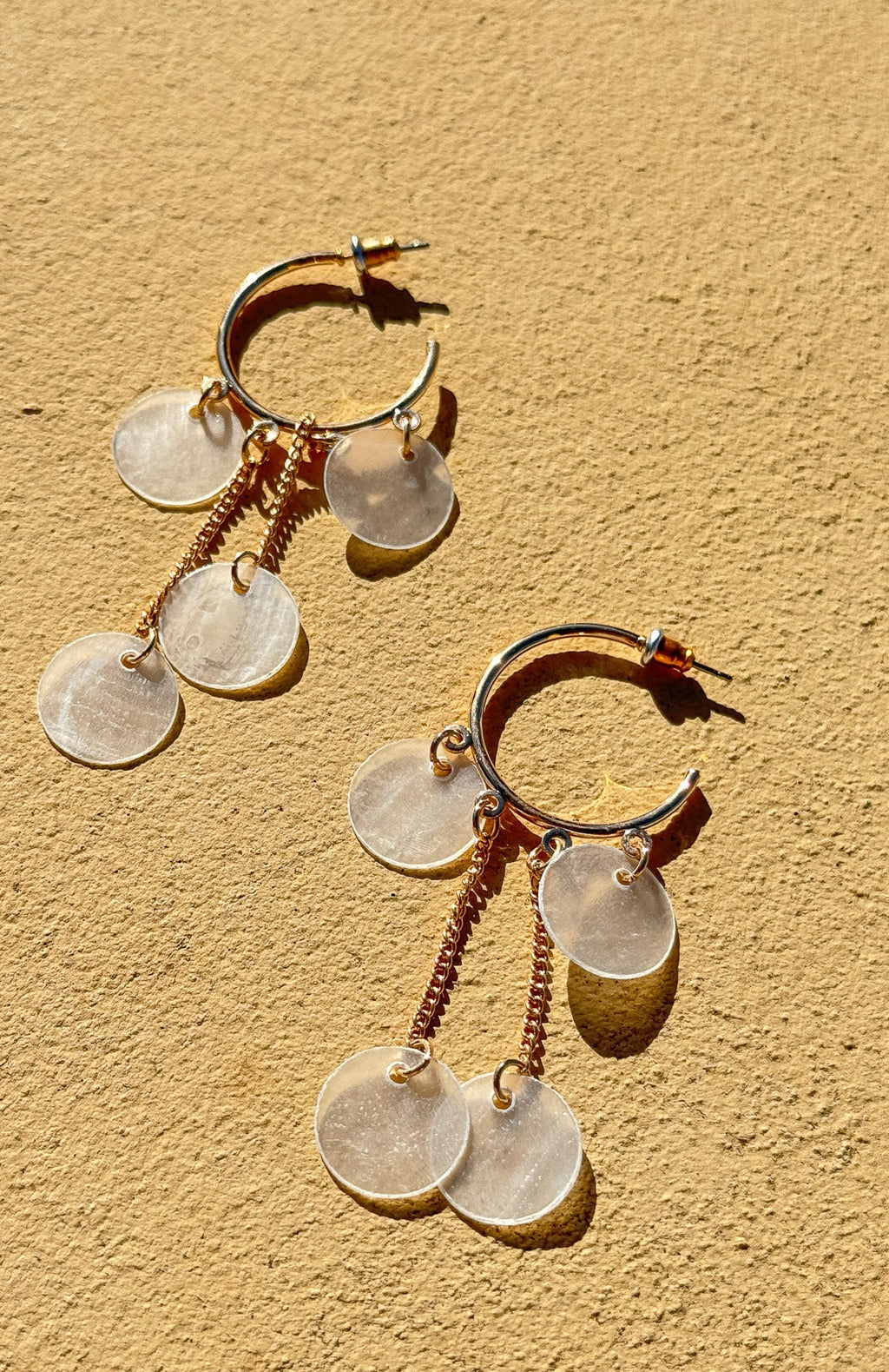 White Fox Makaio Earrings Gold