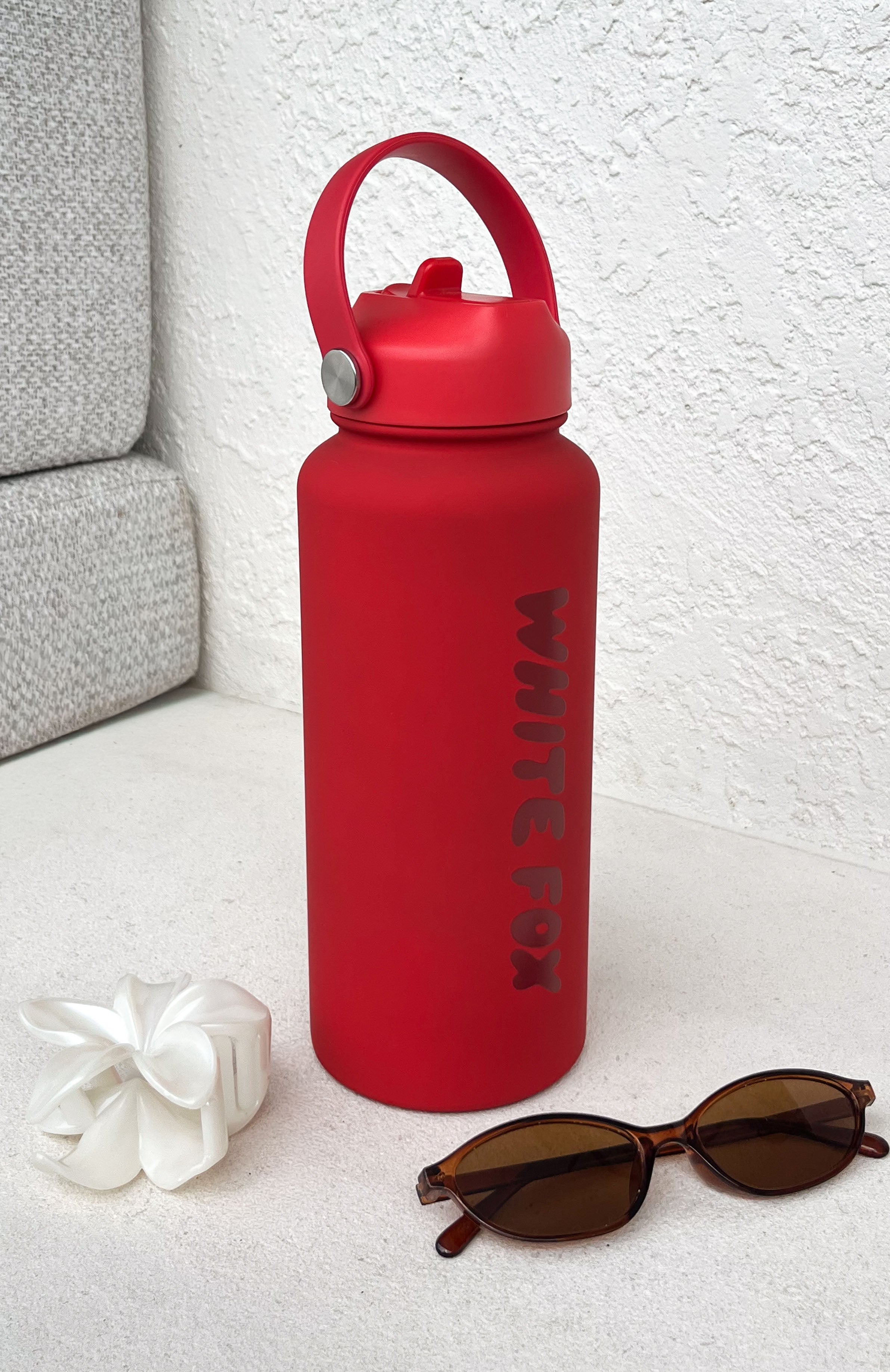 White Fox Staying Hydrated 1L Drink Bottle Red