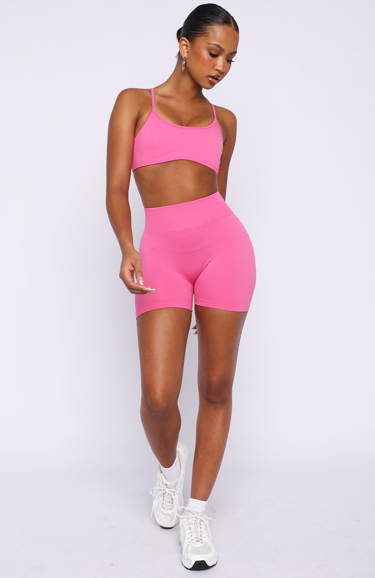 White Fox Zoom Seamless Shorts 4" Dragonfruit
